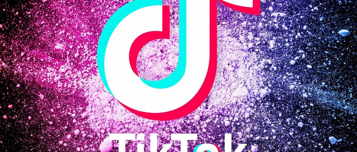 Nagy ötlet: a TikTok oktatóhonlapra vezeti azt, aki a holokausztra keres rá
