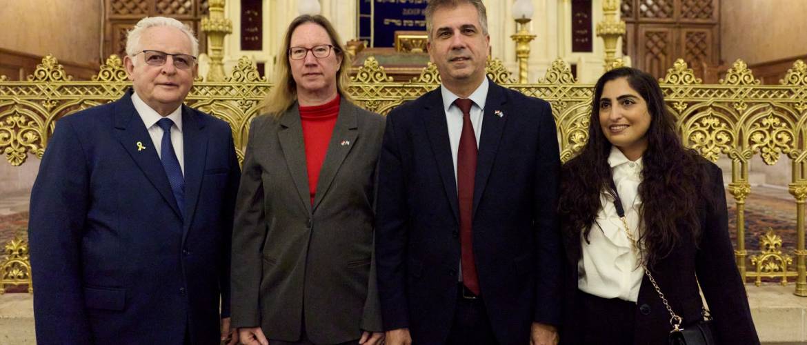 Eli Cohen miniszter látogatása a Dohány utcai zsinagógában