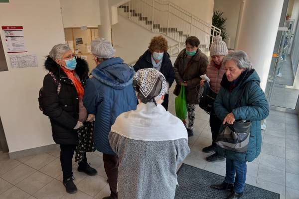 Verő Tamás főrabbi a Szeretetkórházban: „Gyors és csodákkal övezett gyógyulást!"