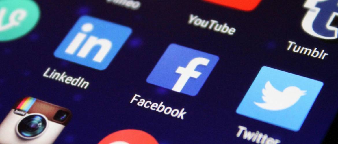 BZSH Külkereskedelmi Technikum – Szakmai nap: „Digitális névjegy – LinkedIn-től TikTokig”