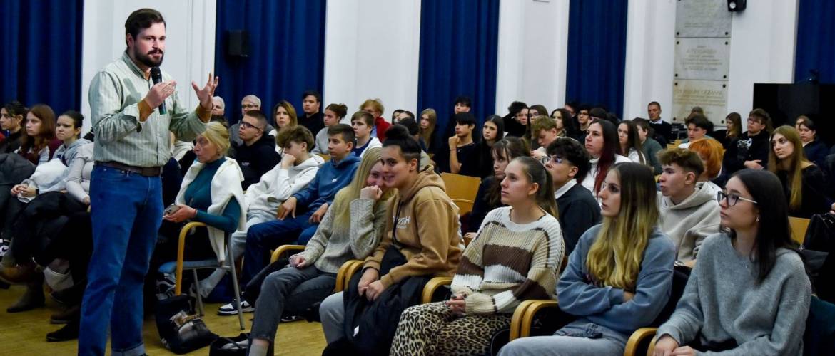 Szakmai Nap a Goldmark teremben – gyakorlati tudás a BZSH Külkereskedelmi Technikum diákjainak