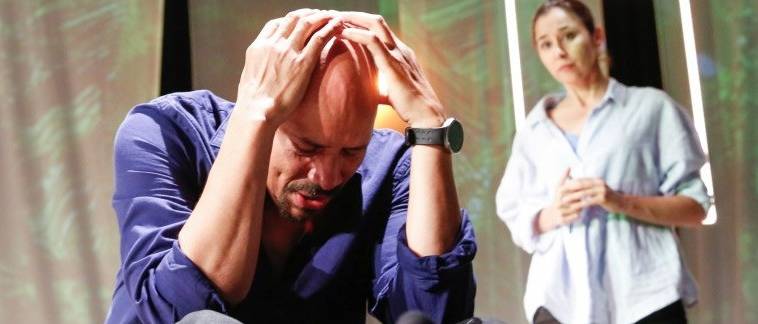 „A múlt kötelez bennünket” – Egyedülálló darab bemutatása a Gólem Színházban