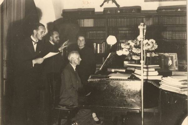 Komoróczy Géza: Bartók, mögötte zsidó polgári közeg