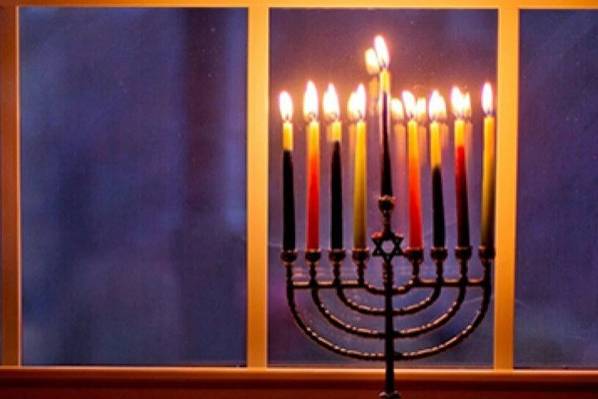 Az apai kép ereje – József ellenállása és a hanukai üzenet