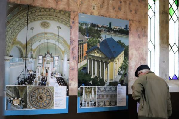 A magyar zsinagógákat bemutató tárlatot Lengyelországban is kiállítják