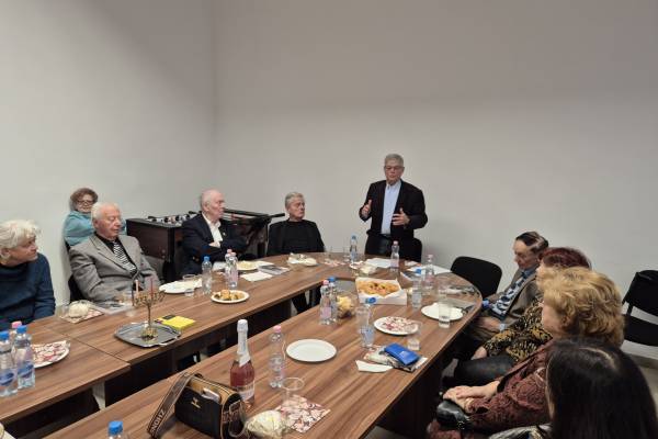 NÜB: „A holokauszt-emlékezet új formáit kell kialakítani"