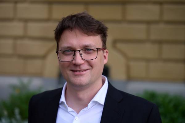 Dr. Radvánszki Péter: „Itt az számít, hogy ki vagy, nem pedig az, hogy ki voltál”