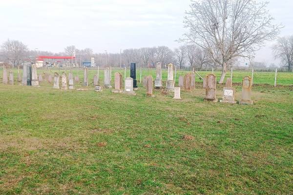 Jó hírek év végére: számos temetőnk megújult az elmúlt hetekben