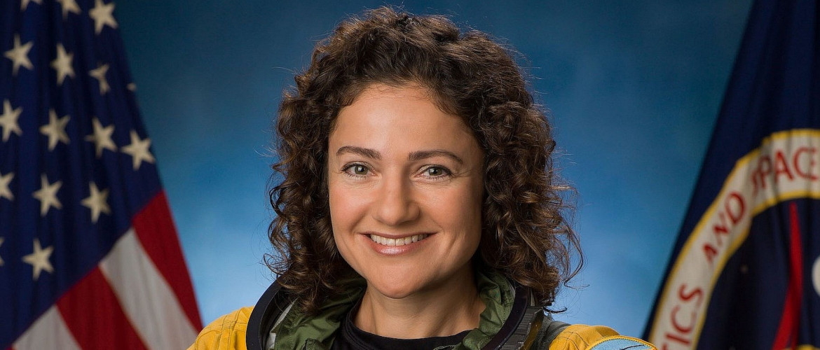 Újabb zsidó nő az űrben, egy arab űrhajós társaságában