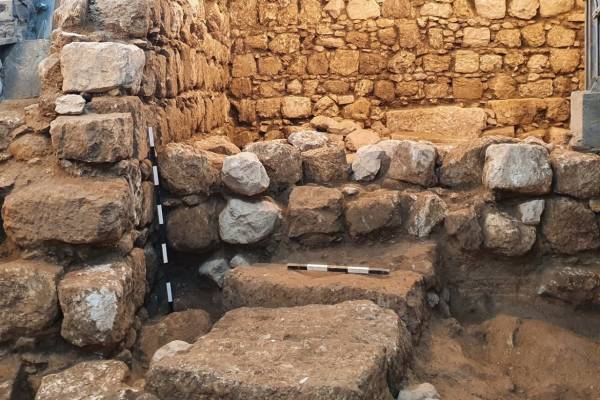Ritkaság: 1600 éves aranyból készült gyöngyöt talált egy kamasz Jeruzsálemben