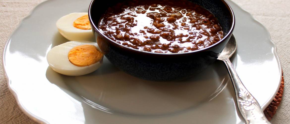 Téli lélekmelengető: Közel-keleti fűszeres lencsesólet Rubin Esztertől