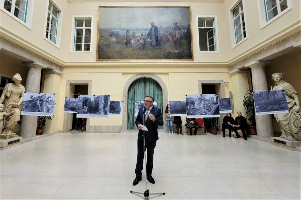 Heisler András: „Tegnap egy zsidó ember fizikai megtámadásával valami megtört bennünk"