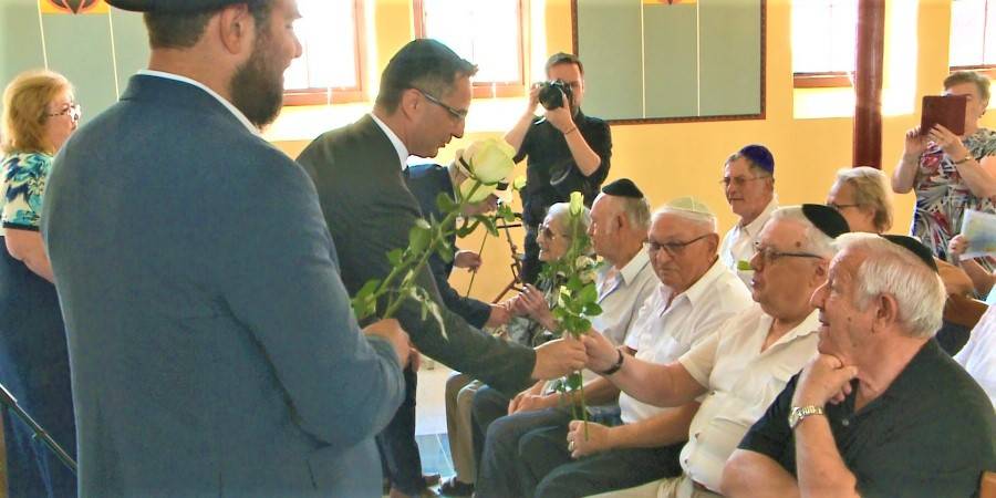 Debrecen polgármestere: „A hit megtartotta a helyi zsidó közösséget” | Mazsihisz
