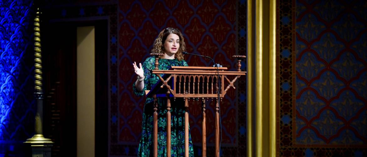 Új Kelet: Itt a „Legújabb Kelet", amely immár bookazine – vegyék, vigyék, szeressék!