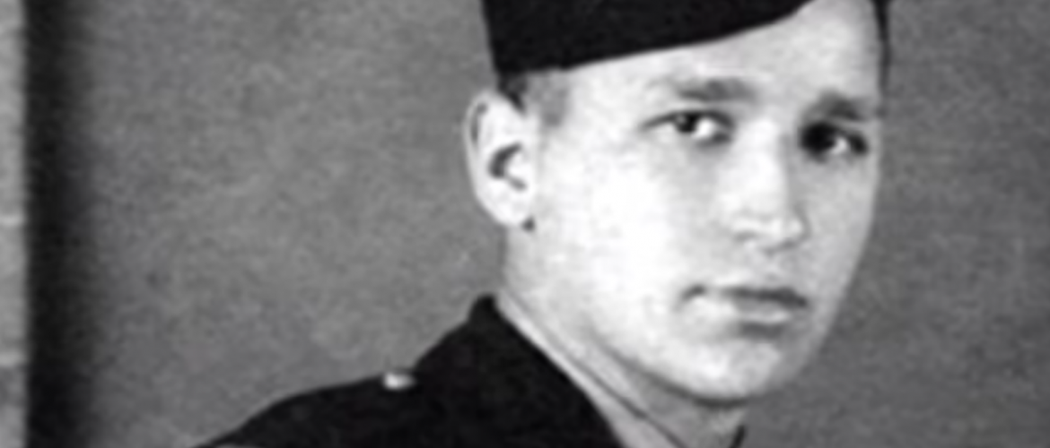 Elhunyt a tiszt, aki elsőként lépett be a felszabadult dachaui koncentrációs táborba