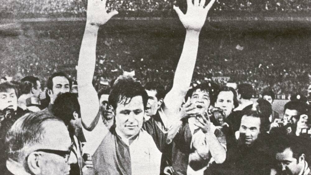 Egy ismeretlen zsidó futballsztár: Rinus Israël | Mazsihisz