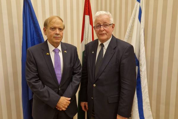 Izrael budapesti nagykövete a Mazsihisz elnökénél