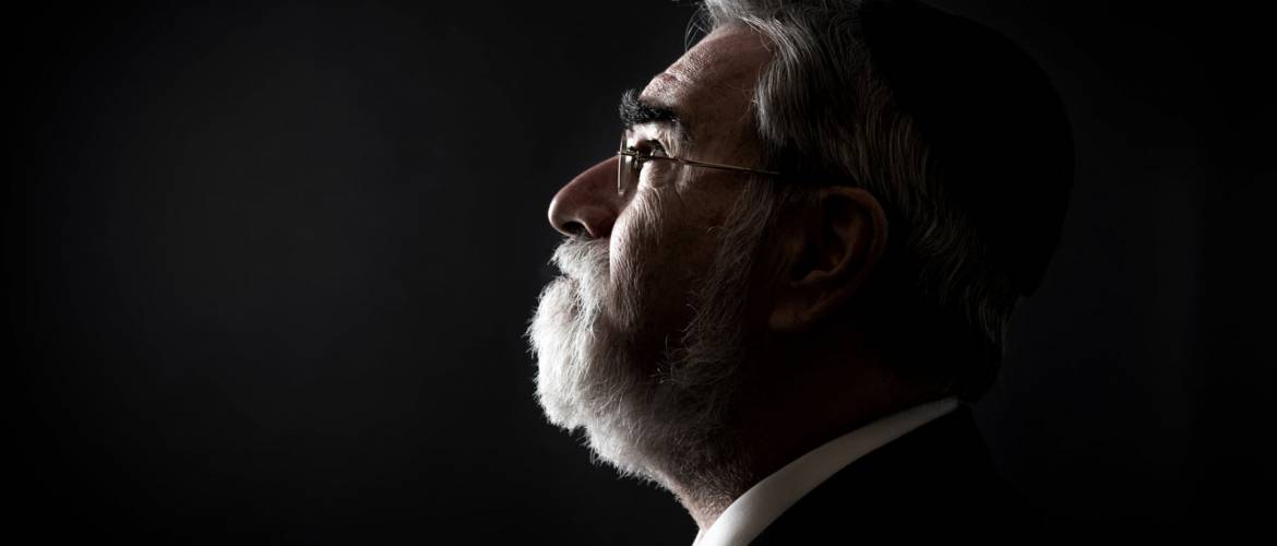 Jonathan Sacks az Örökkévaló legnagyobb szeretet-cselekedetéről