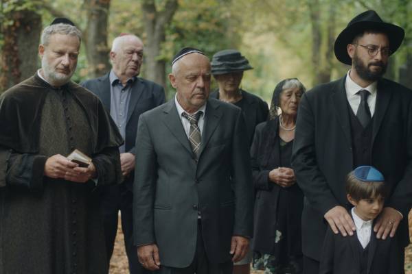 A Lefkovicsék gyászolnak című film színészei a Bét Sálomban is készültek