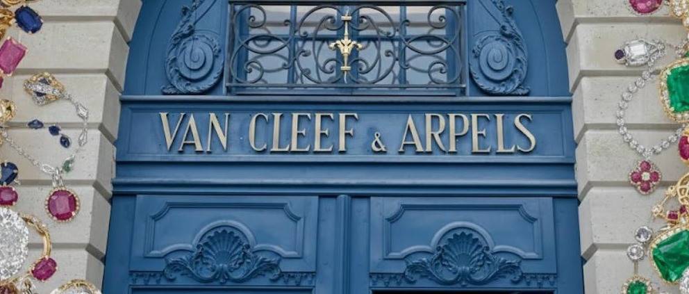 Csillogás és üldöztetés – A Van Cleef & Arpels zsidó története | Mazsihisz