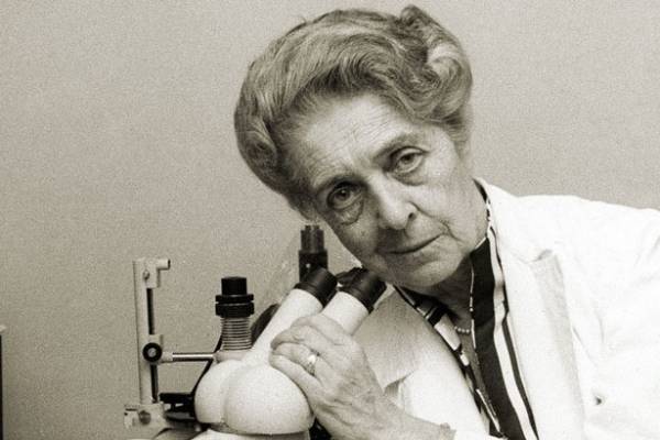 Laboratórium a hálóban – Rita Levi-Montalcini és a túlélés tudománya