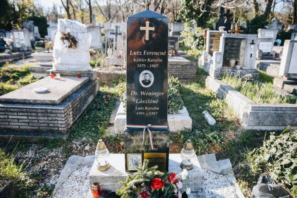 Eltűntették a Szálasira emlékező feliratot az  özvegye sírkövéről