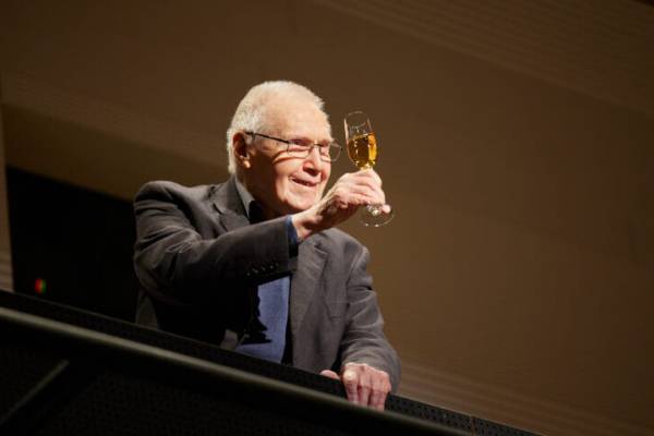 Kurtág 100: A kevés hangból és nagy csöndekből teremtett zenei világ mestere