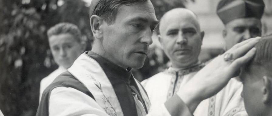 A zsidóságért kiálló Márton Áron emlékének szentelik a 2026-os évet Romániában