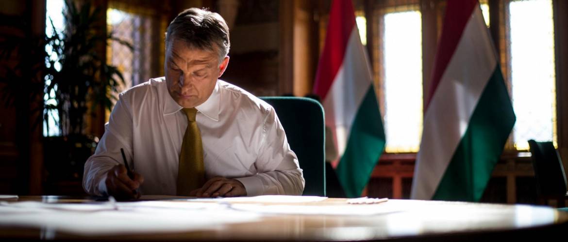 Orbán Viktor: Teljes mellszélességgel Ausztria polgárai mellett állunk