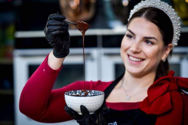 Purimi édes pillanatok: süssünk együtt hámántáskát Mercivel! (videó)