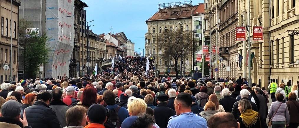 Élet Menete: Annál rosszabb nincs, mint csöndben maradni vész idején