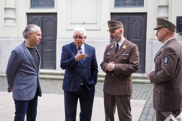 Együttműködési megállapodást kötött a Holokauszt Emlékközpont és a Honvédelmi Minisztérium