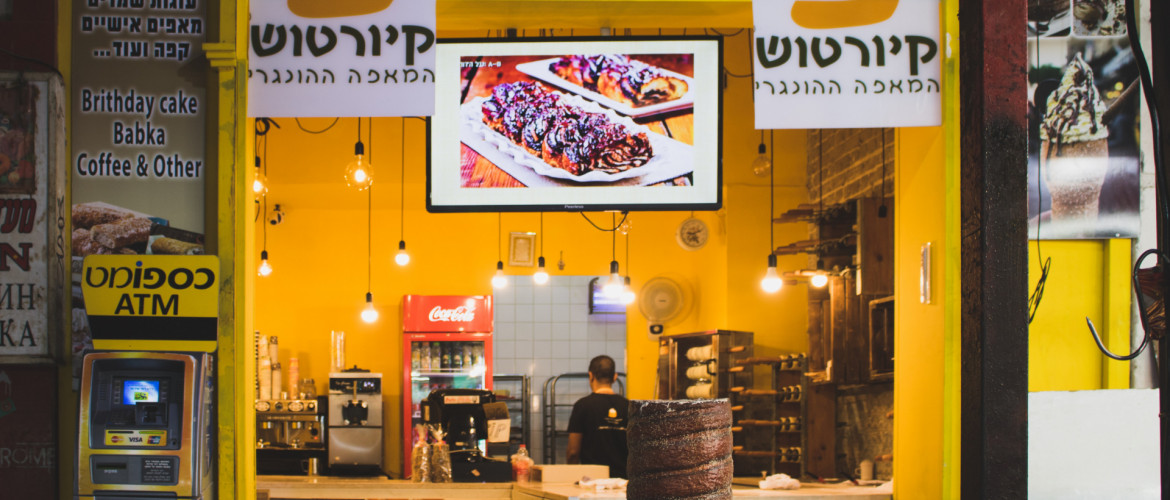 Izraelben szinte minden üzlet kinyithat, újra működhetnek a szolgáltatások