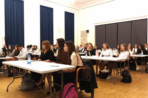 Nemzetközi Wallenberg-vetélkedő: élen az óbudai Arpád Gimnázium csapata