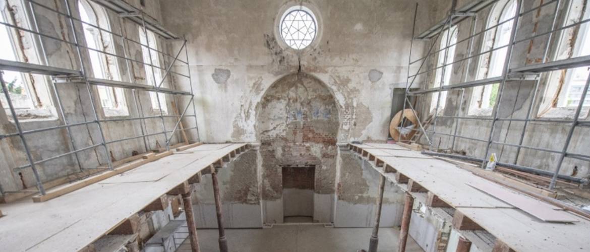 Határon túl: idén nyáron befejeződik a szenci zsinagóga felújítása