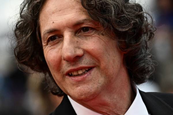 Cannes: a zsűri Nagydíját kapta Jonahan Glazer hátborzongató
holokausztdrámája
