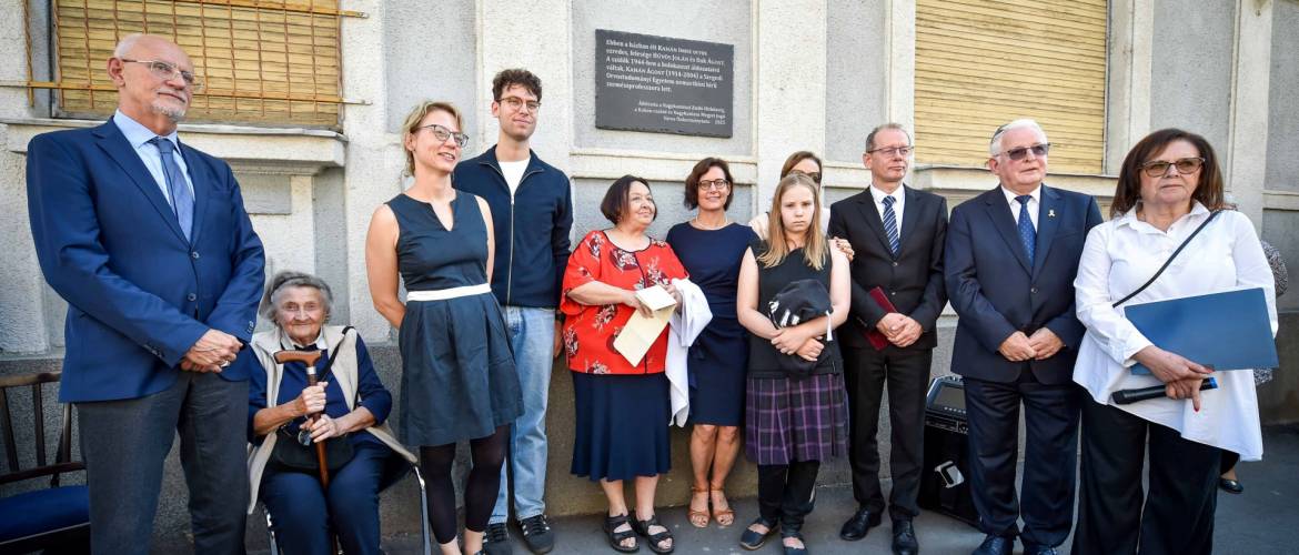 Emléktáblát avattak Prof. Dr. Kahán Ágost szemészprofesszor tiszteletére Nagykanizsán