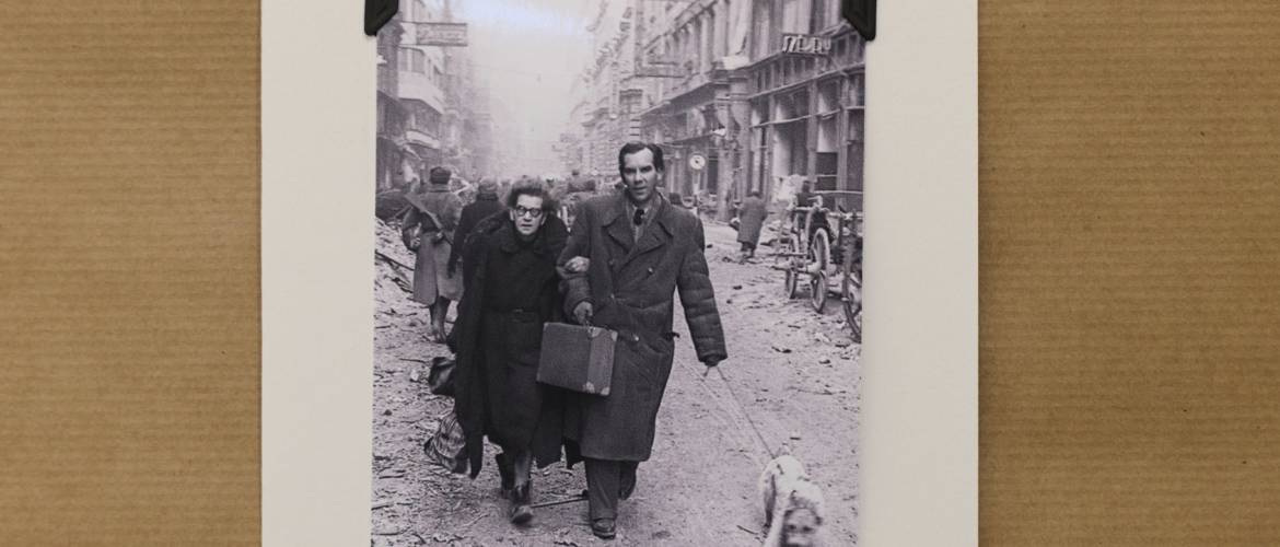 1945 – Hogyan tovább? – Farkas Zsófia és Csősz László tárlatvezetése