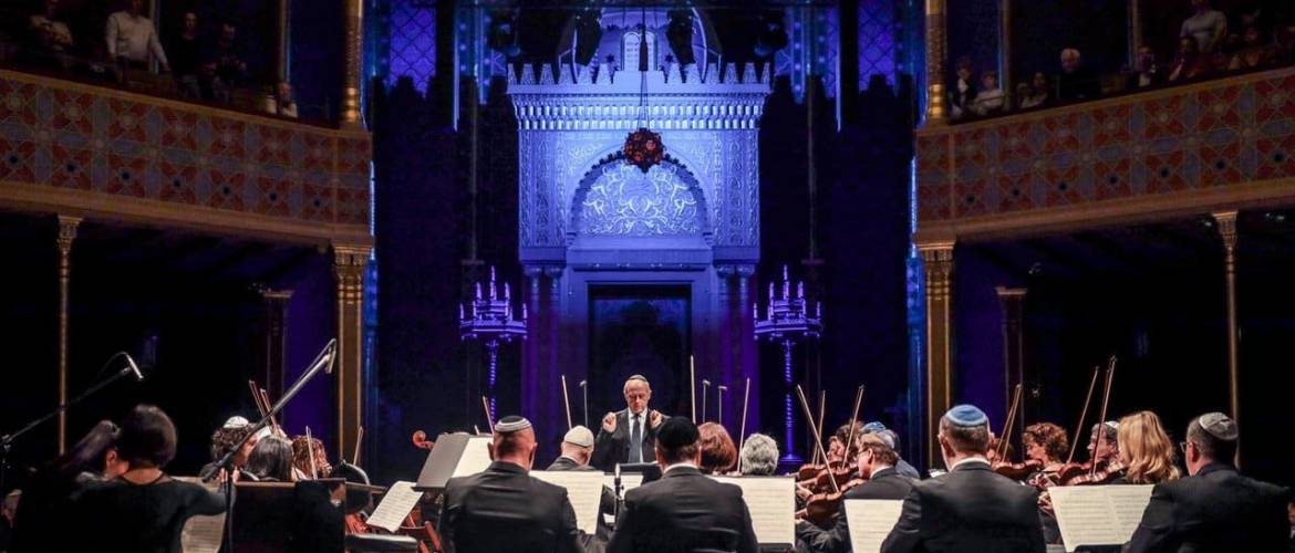 Rossini, Mozart és Snétberger – OMIKE-est októberben a Rumbach utcai zsinagógában
