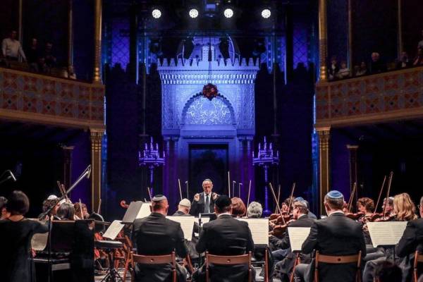 Rossini, Mozart és Snétberger – OMIKE-est októberben a Rumbach utcai zsinagógában