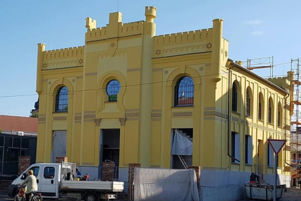 Még nem tudni, mikor nyit a berettyóújfalui zsinagóga állandó tárlata