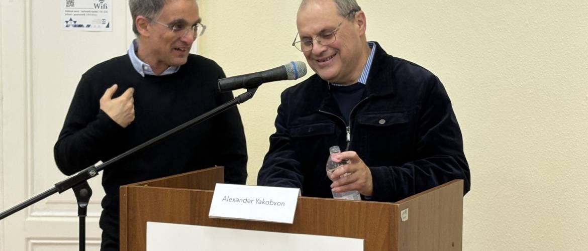 Az ELTE-n megzavart Jakobszon professzor előadása az OR-ZSE-n