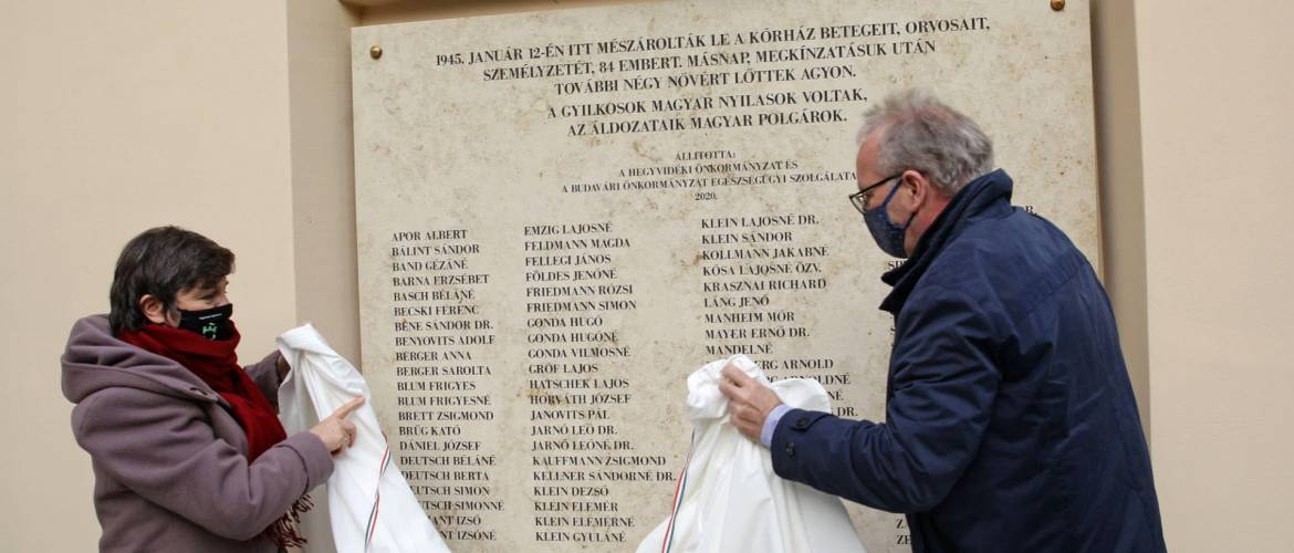 Emléktáblát avattak a Maros utcai mészárlás áldozatainak emlékére