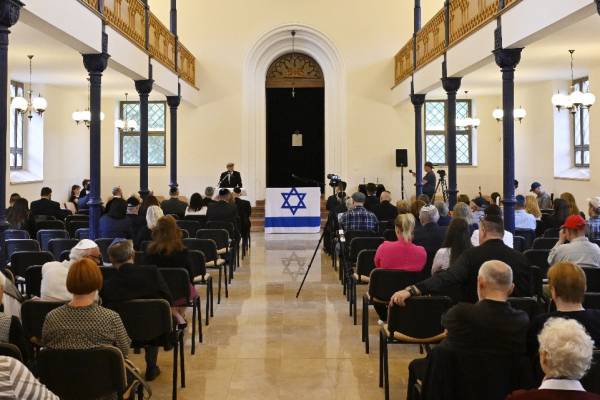 Rétvári Bence: nem szabad egyetlen lépést sem megengedni az antiszemitizmus felé
