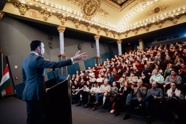 Újra ZSIFI-zünk, avagy „bát micva" és „bár micva" lett a zsidó filmfesztivál