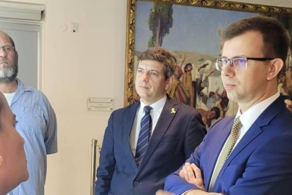 Magyar delegáció a Herzl-hegyen – tisztelgés Herzl Tivadar és Szenes Hanna emléke előtt