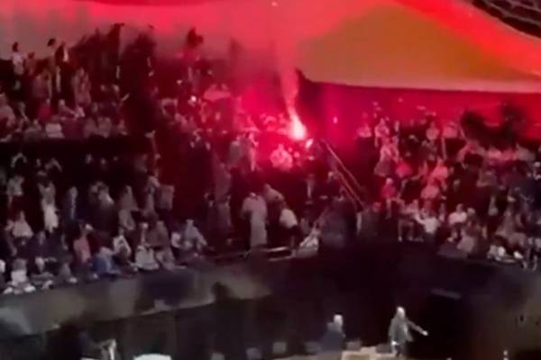 Palesztinpárti tüntetők zavarták meg Schiff András párizsi koncertjét