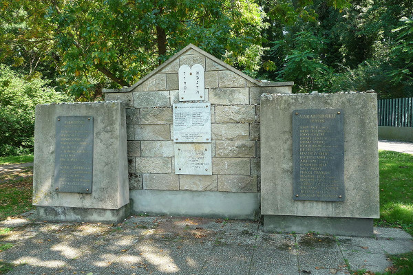 Tisztelgés a zsidó mártírok előtt Hévízen