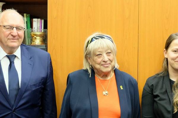 Sommer Katalin és Farkas Judit kapta az idei „Ember az emberért"-díjat