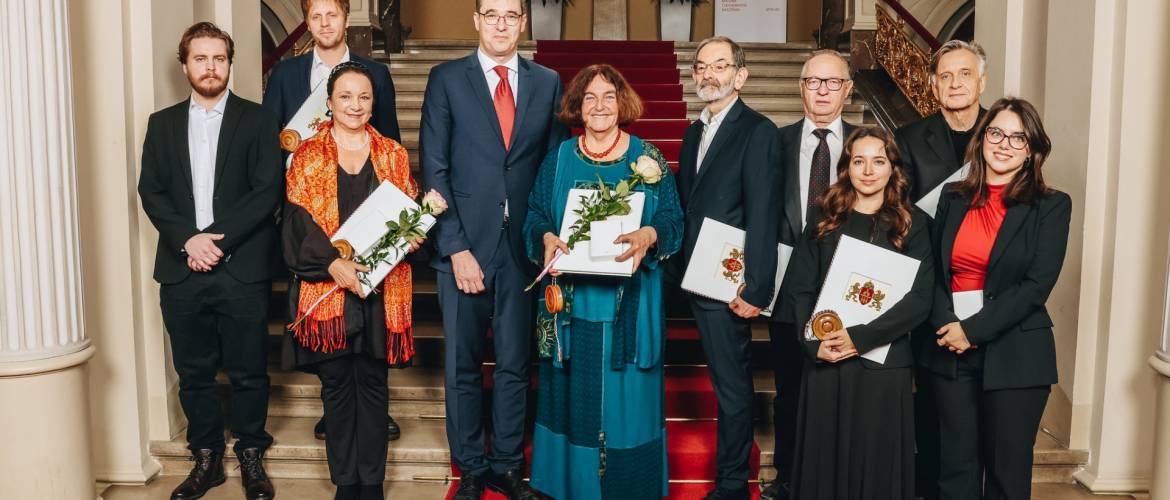 Budapest díszpolgára lett Spiró György, poszt. Pro Urbe-díjas Tatár György